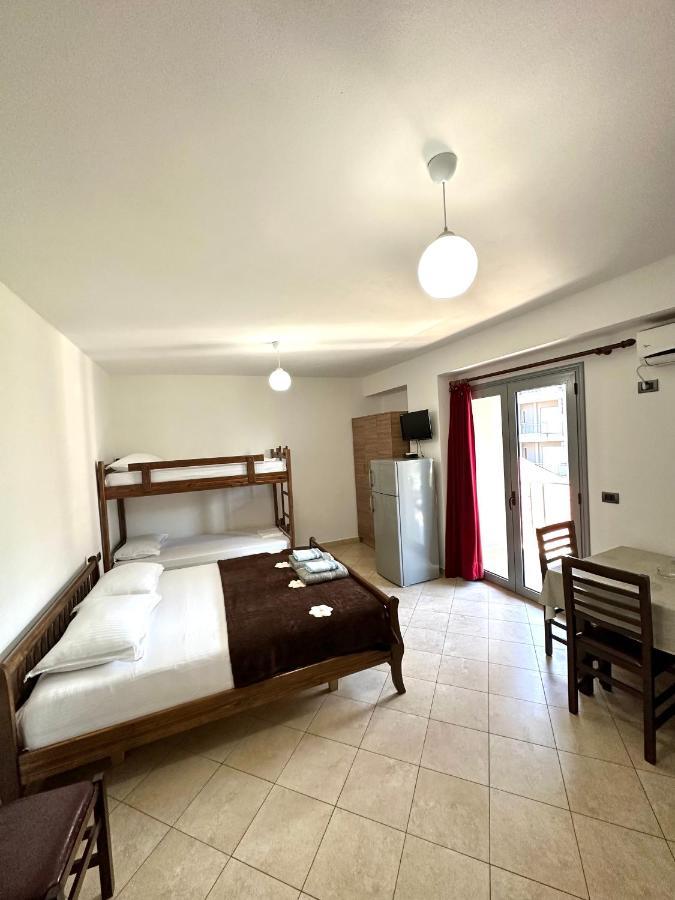 Hotel Horizonti Blu Shëngjin Esterno foto
